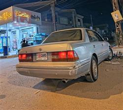 تويوتا كراون